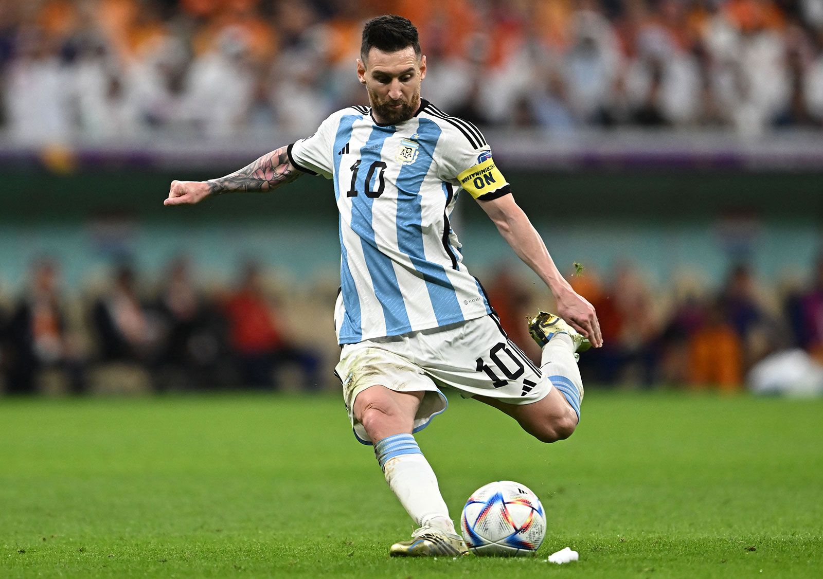 Lionel Messi | Biography, Barcelona, PSG, Ballon d'Or, Inter Miami,  Facts  | Britannica